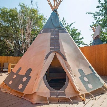 OK RV Park Glamping Tipi OK55 Hotel Moab Bagian luar foto