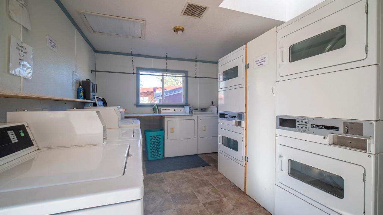 OK RV Park Glamping Tipi OK55 Hotel Moab Bagian luar foto