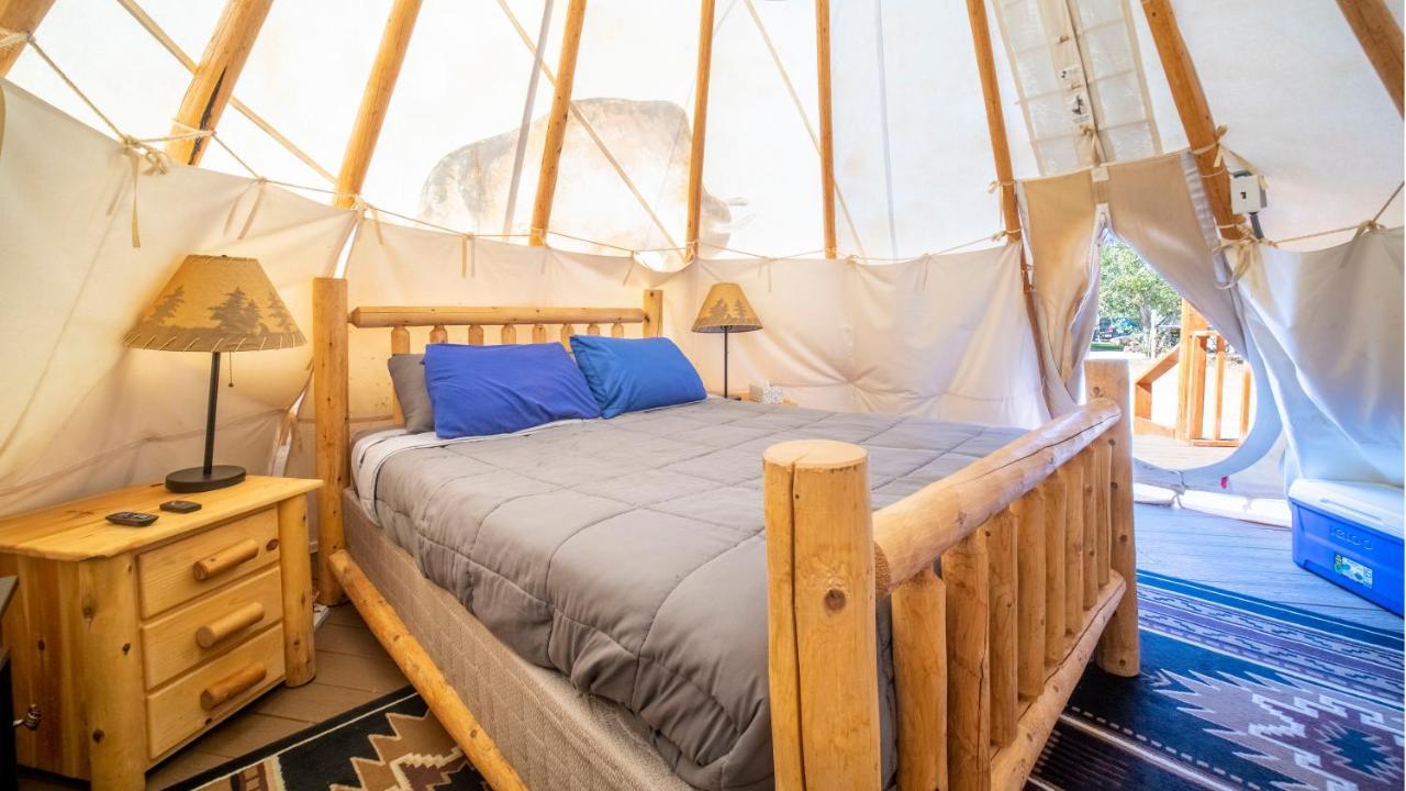OK RV Park Glamping Tipi OK55 Hotel Moab Bagian luar foto